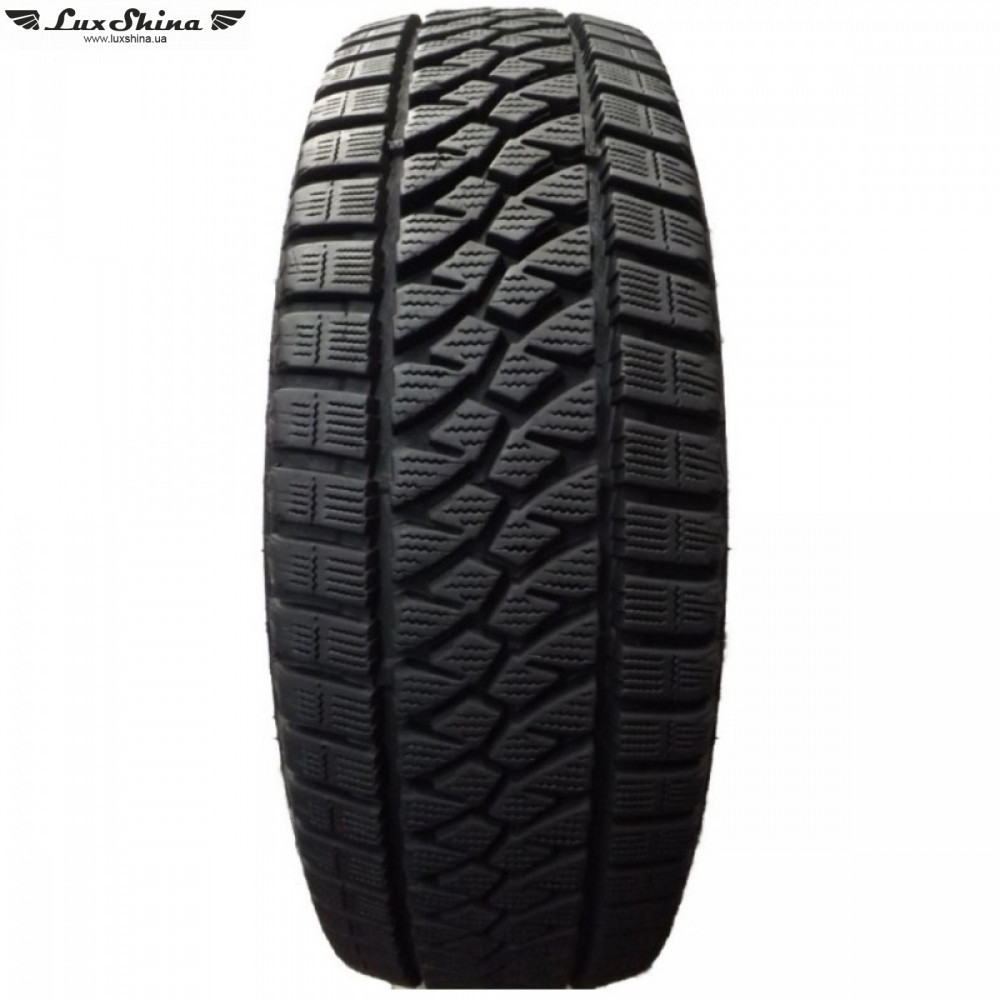 Bridgestone Blizzak W810 225/75 R16C 121/120R