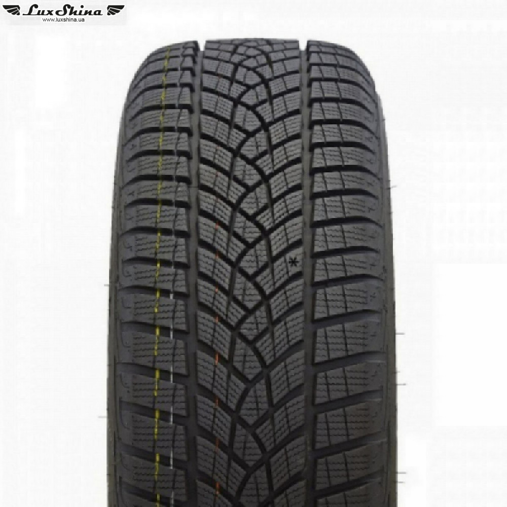 Goodyear UltraGrip Performance + 255/45 R20 105V XL FP